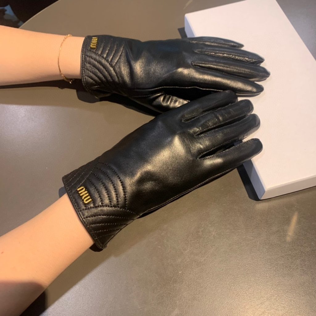 MIU MIU Lambskin Gloves