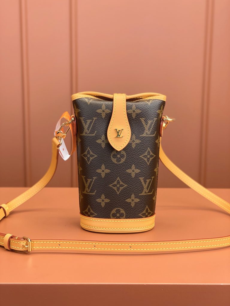 Louis Vuitton FOLD ME Clutch