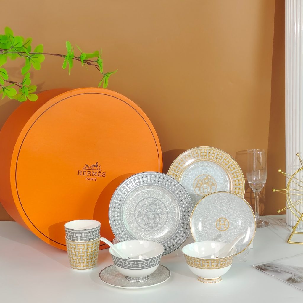 Hermès [10-Piece Set] Carriage ‖ Gold + Gray – Tableware Gift Set