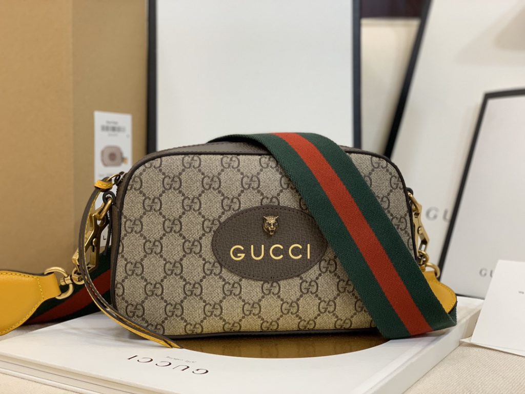 Gucci Neo Vintage Tiger Head Camera Bag