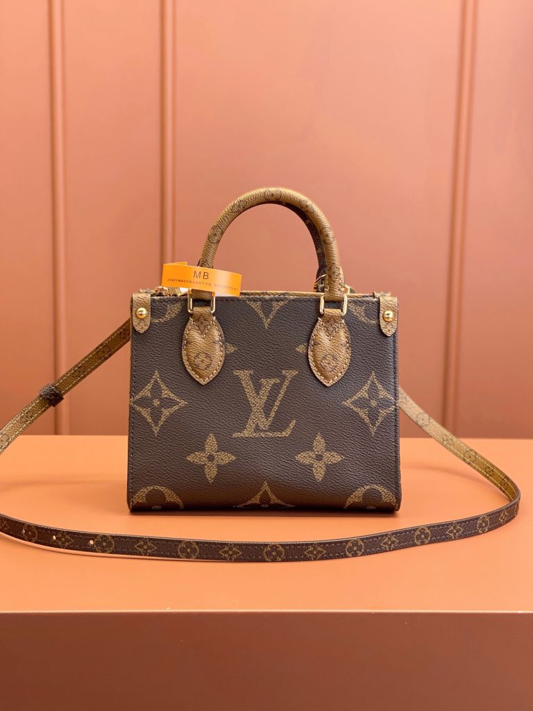 Louis Vuitton ONTHEGO BB Bag