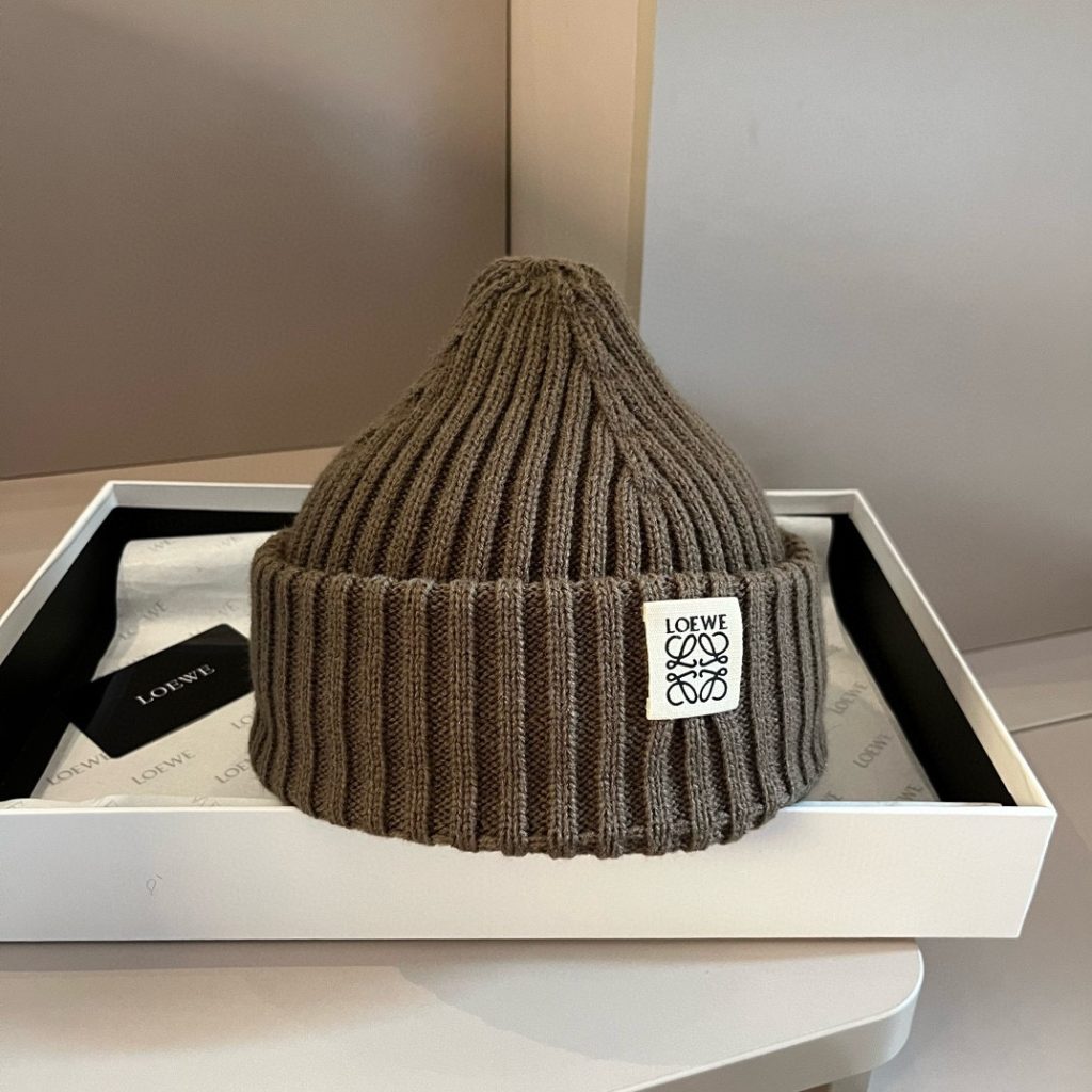 LOEWE New Knitted Wool Hat, Unisex