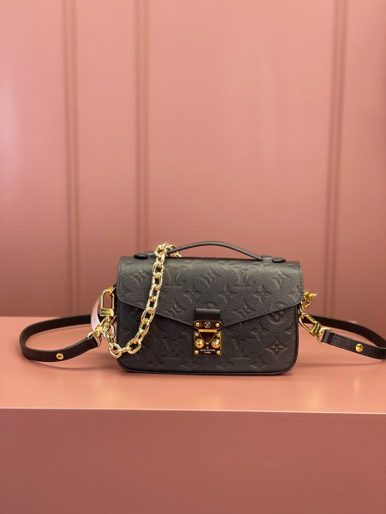 Louis Vuitton Pochette Métis East West Bag M46595 (Black)