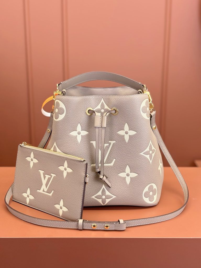 Louis Vuitton NeoNoé Medium Bag