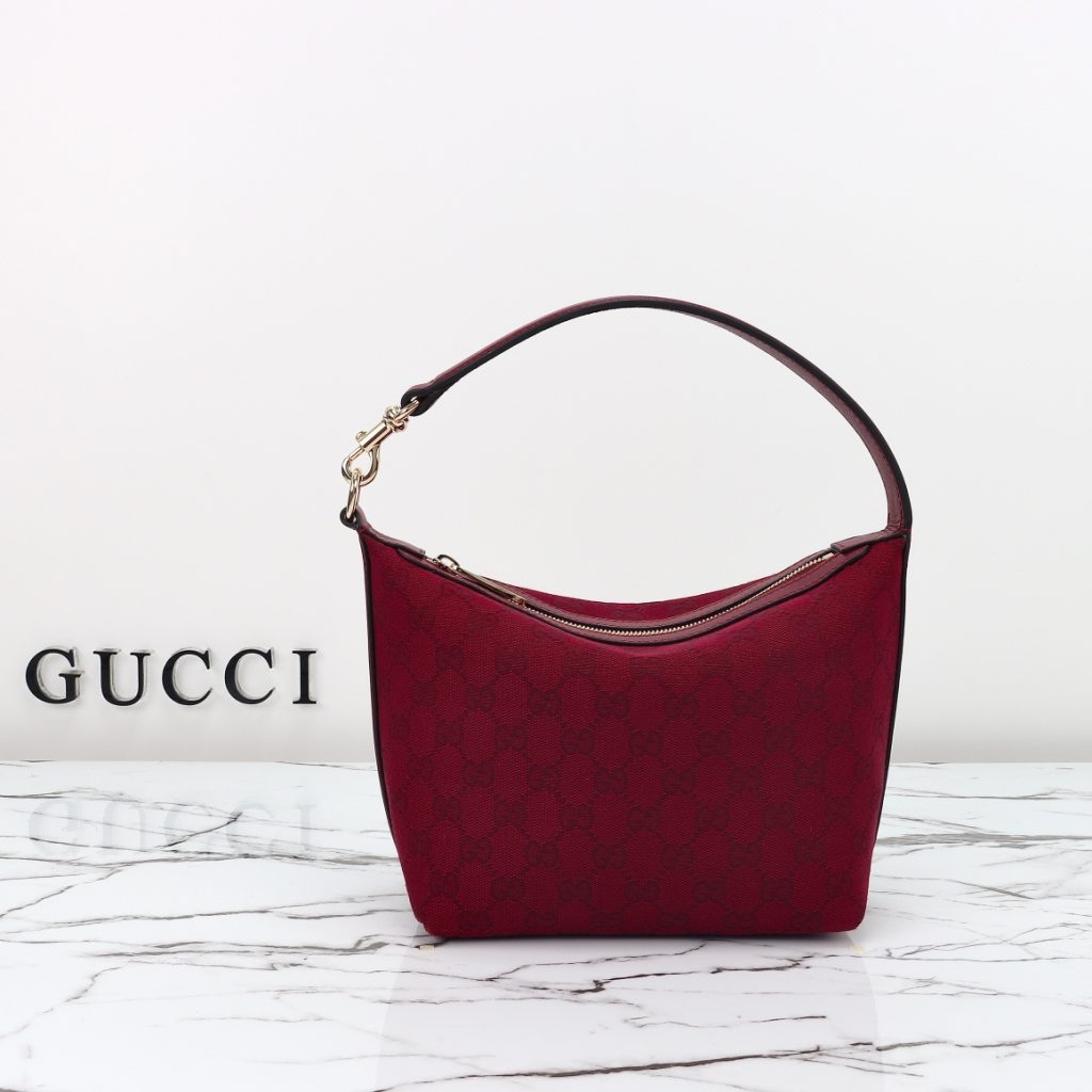 Gucci GG Super Mini Shoulder Bag Red