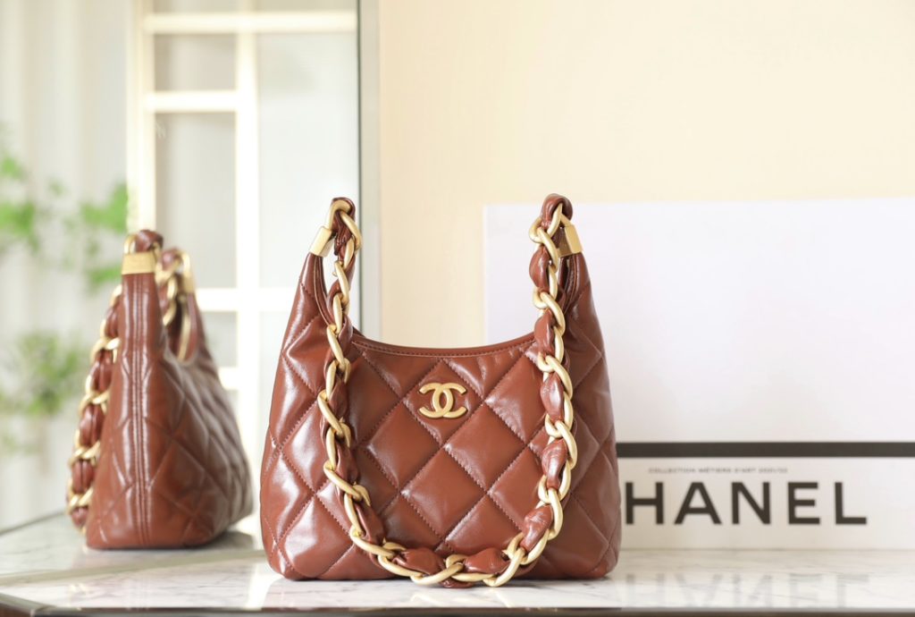 Chanel 24A Glossy Lambskin Underarm Bag Caramel Small