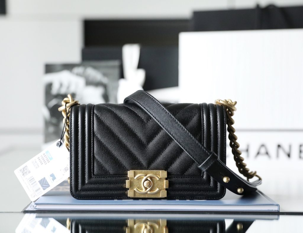 Chanel Leboy Chevron Small-Grain Leather Small Black