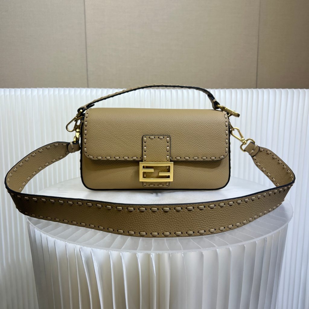 Fendi Baguette Bag in Beige