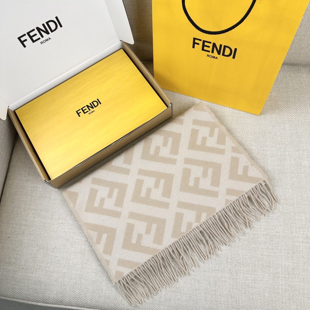 FENDI Classic Best-Selling Scarf-Milk tea color