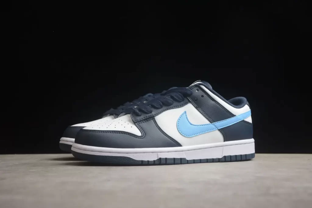 Nike Dunk Low Midnight Navy University Blue FN7800-400