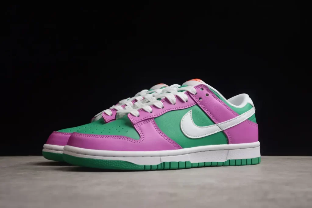 Nike NK Wmns Dunk Low Reverse Joker Green FD9924- 311