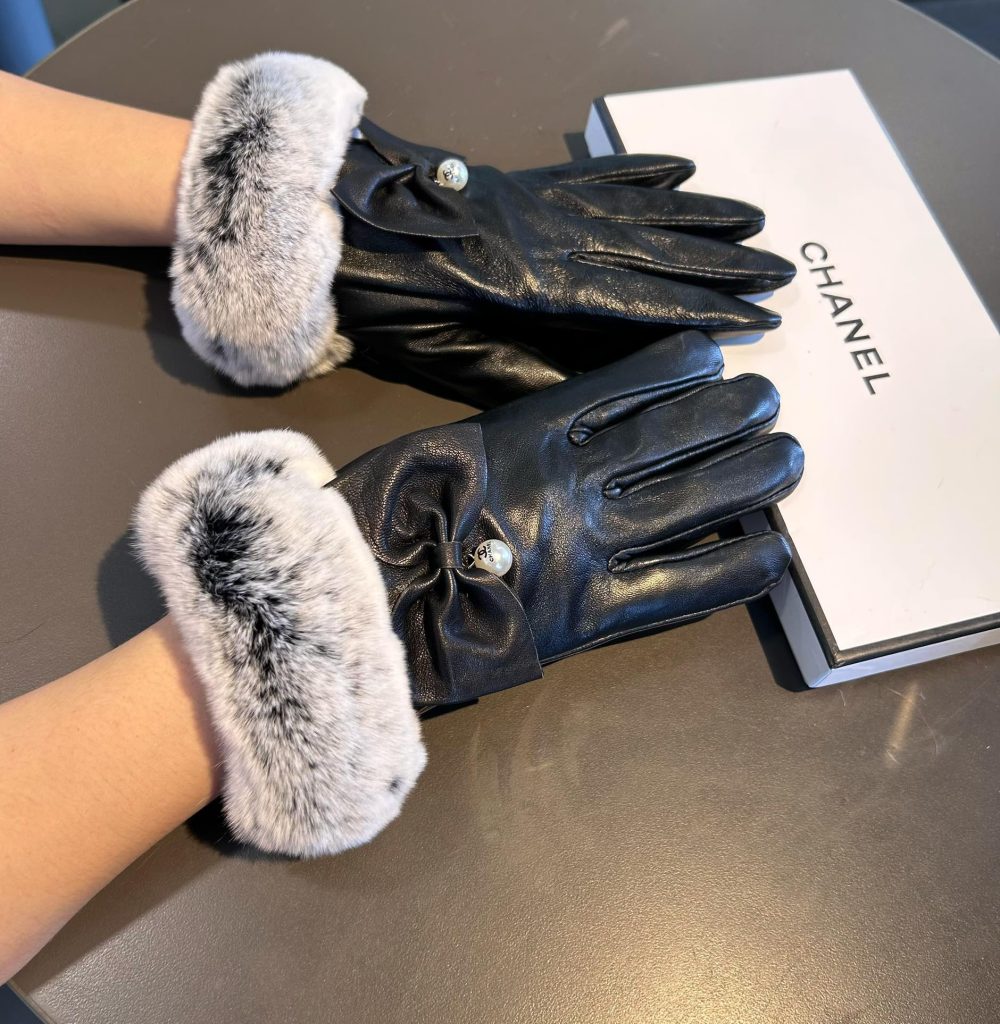 Chanel Autumn/Winter Lazy Rabbit Fur Lambskin Gloves