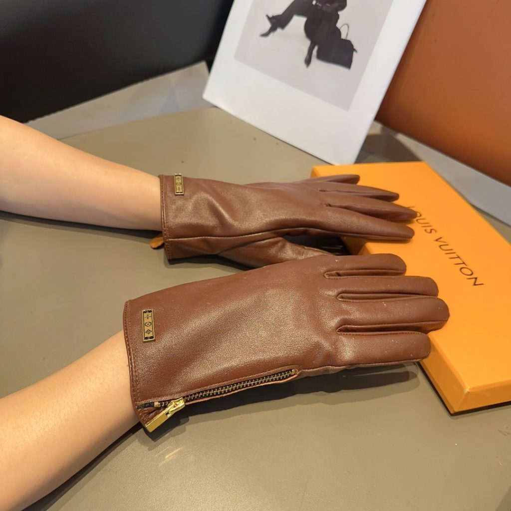 Louis Vuitton Women’s Lambskin Gloves-brown