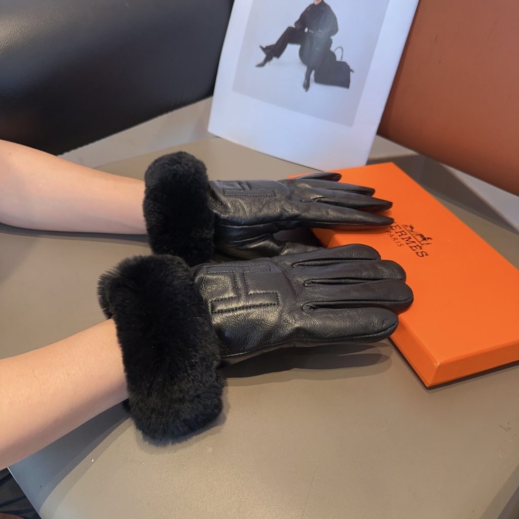 Hermès lambskin gloves.