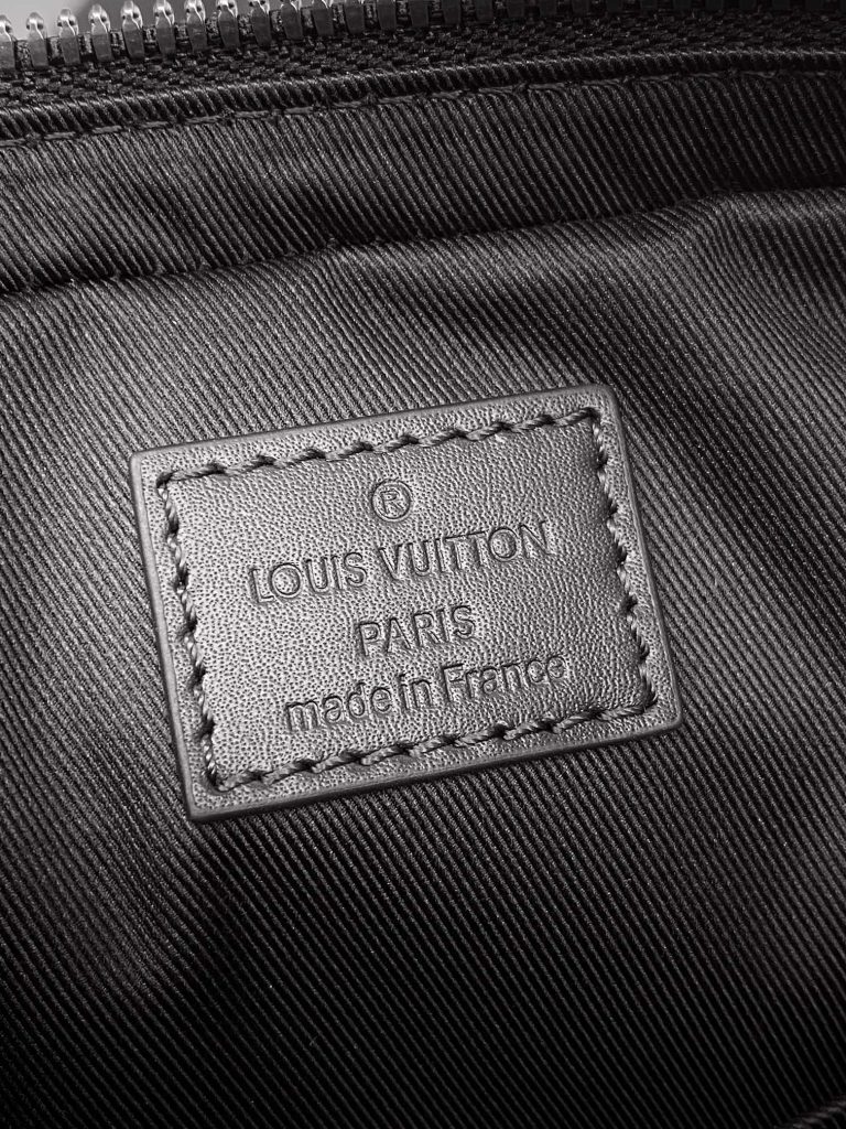 Louis Vuitton TRIO Messenger Bag