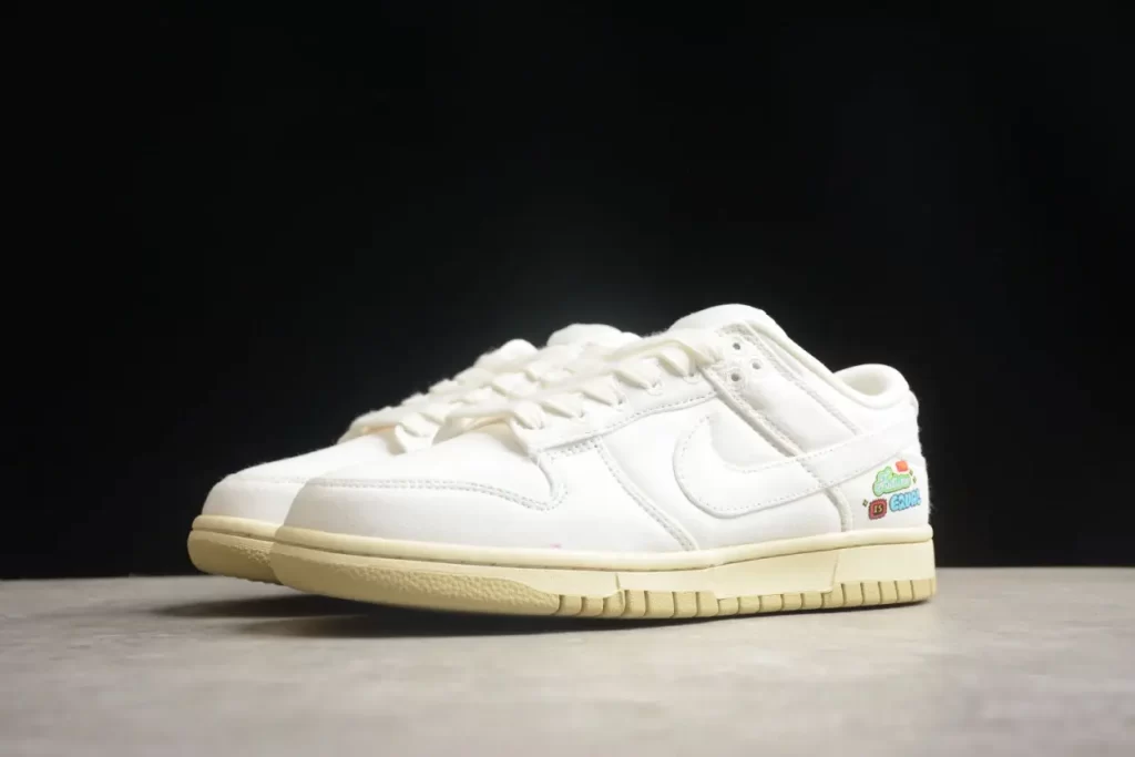 Nike SB Dunk Low SE The Future Is Equal FD0868-133