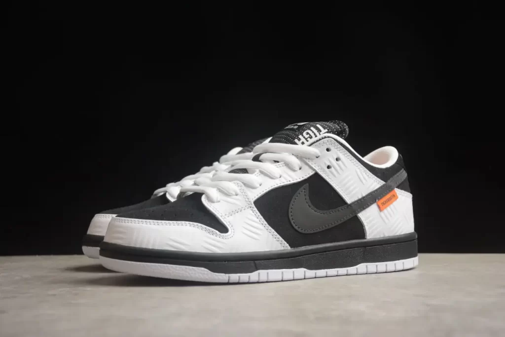 nike SB X Tightbooth Dunk Low (FD2629-100)