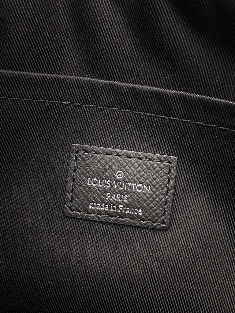 Louis Vuitton OUTDOOR Messenger Bag