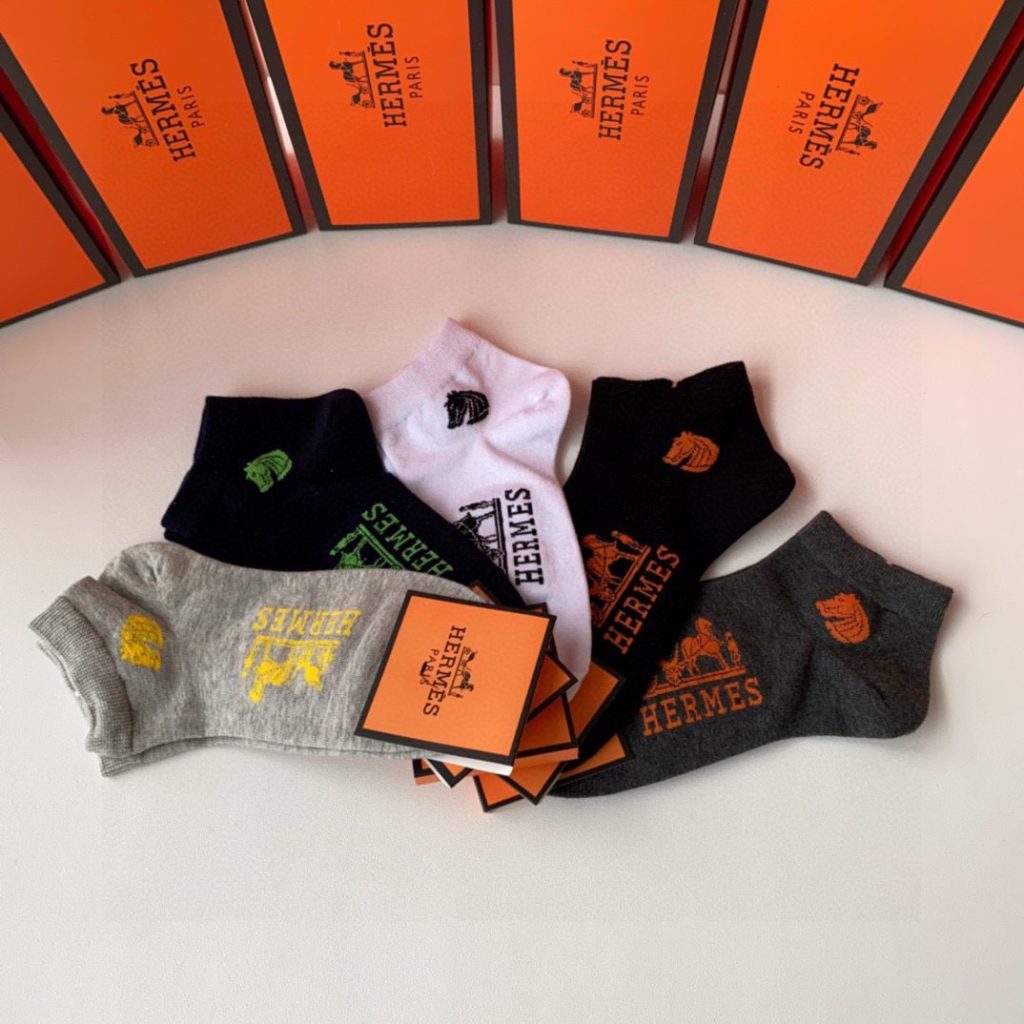 Hermes new mid-ankle socks