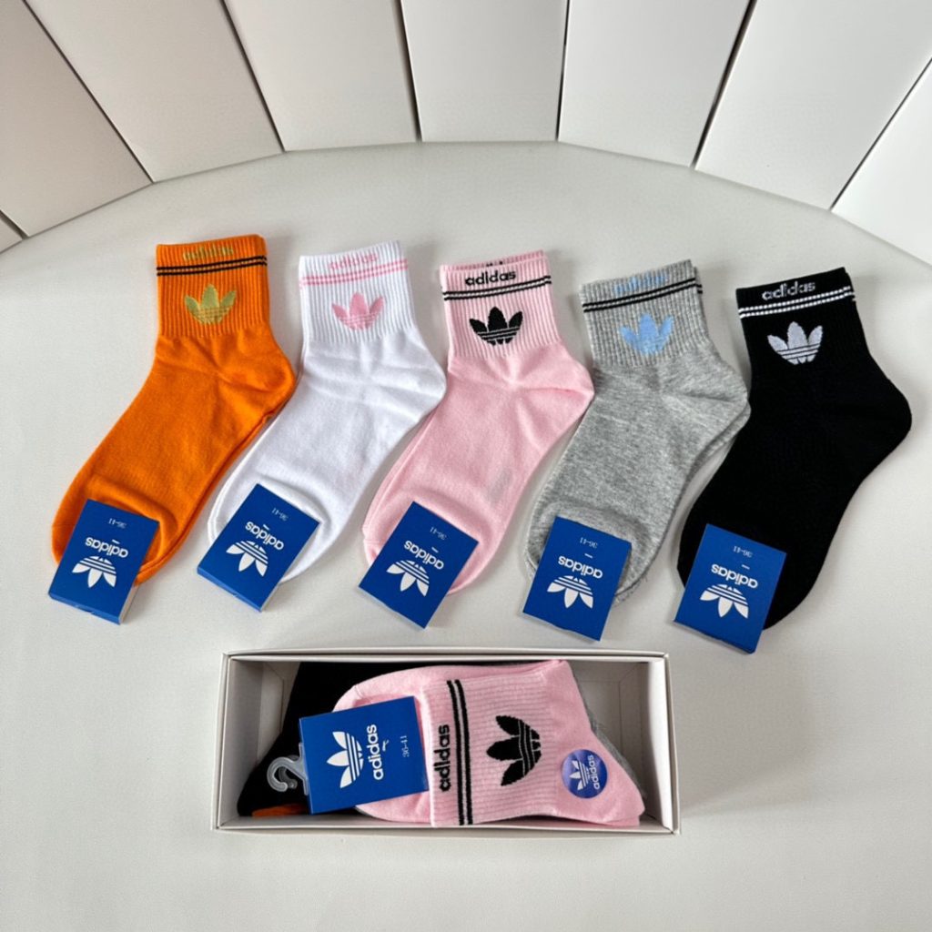 Adidas new Trefoil mid-length ruched socks