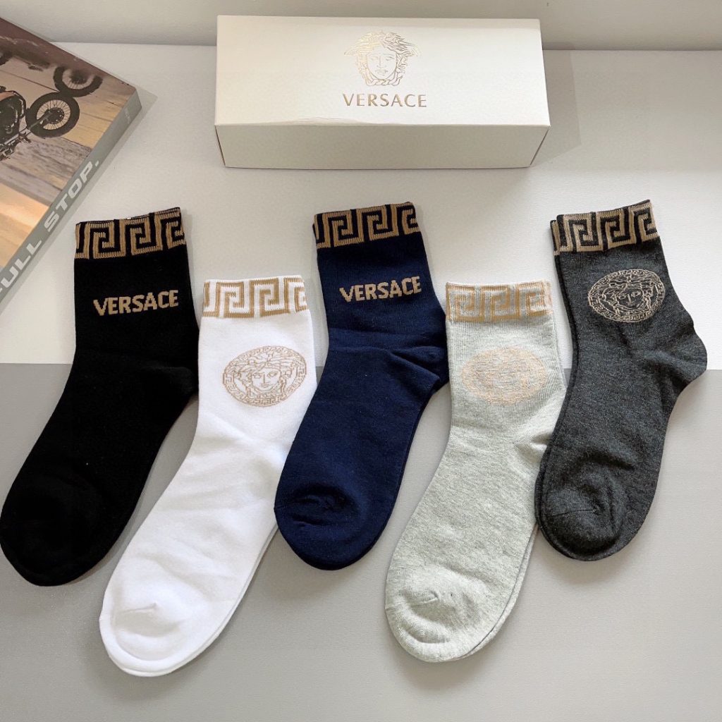 Versace mid-calf socks from top European and American brands