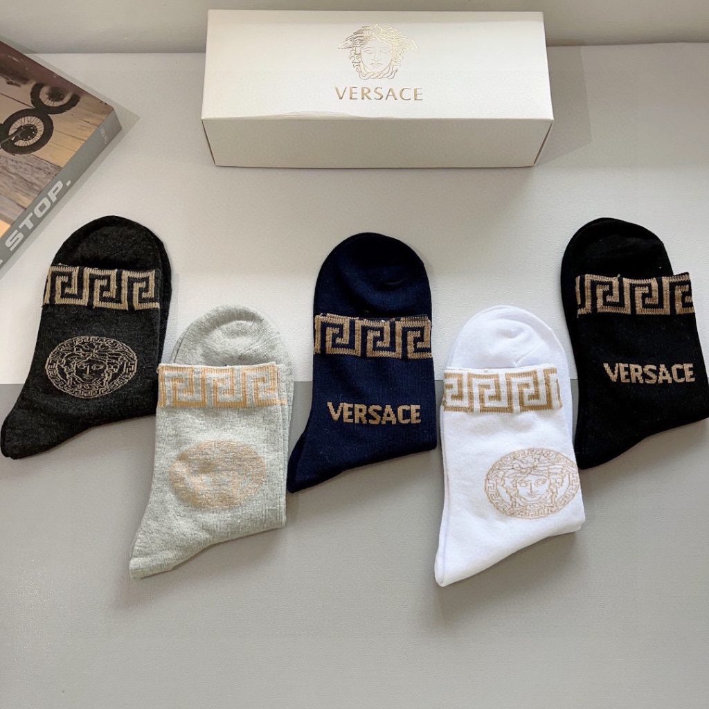 Versace mid-calf socks from top European and American brands