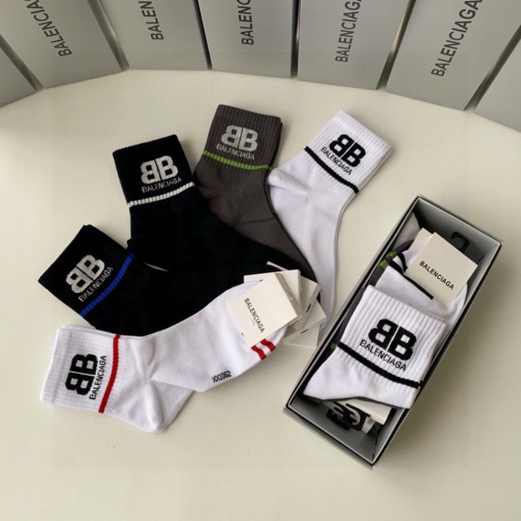 BALENCIAGA High-Quality Mid-Calf Socks