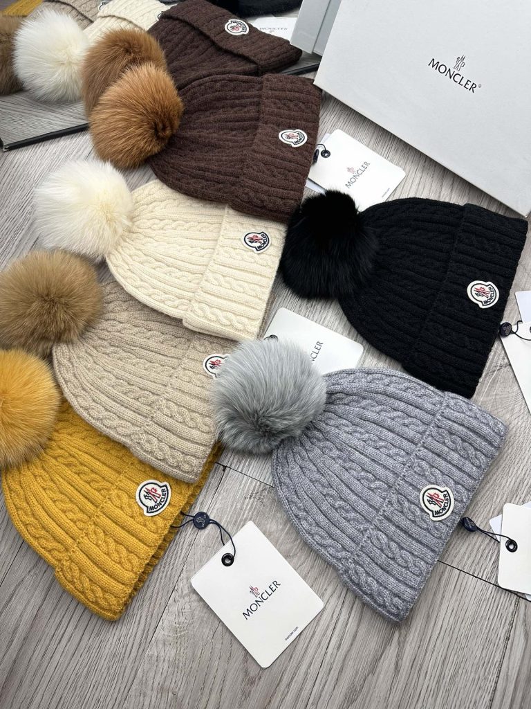 Moncler Classic Knit Hat – Your Go-To Winter Accessory for Charm and Warmth