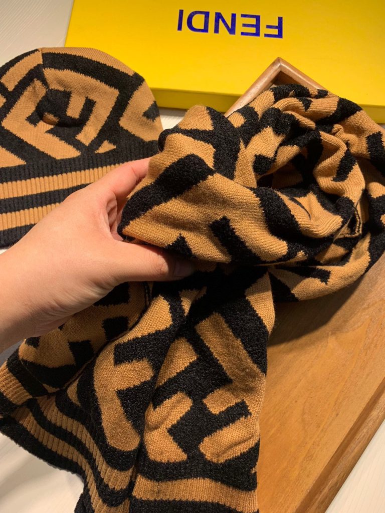 Fendi Wool Hat & Scarf Set – Stylish and Cozy Winter Essential