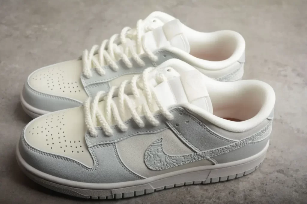 Nike SB Dunk Low NeedleWork Sail (FJ4553-133)