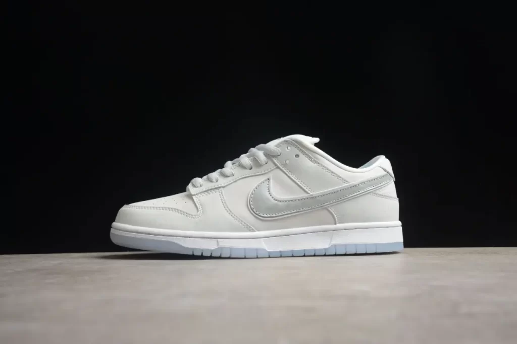 Nike SB Dunk Low ‘White Lobster’ FD8776‑100