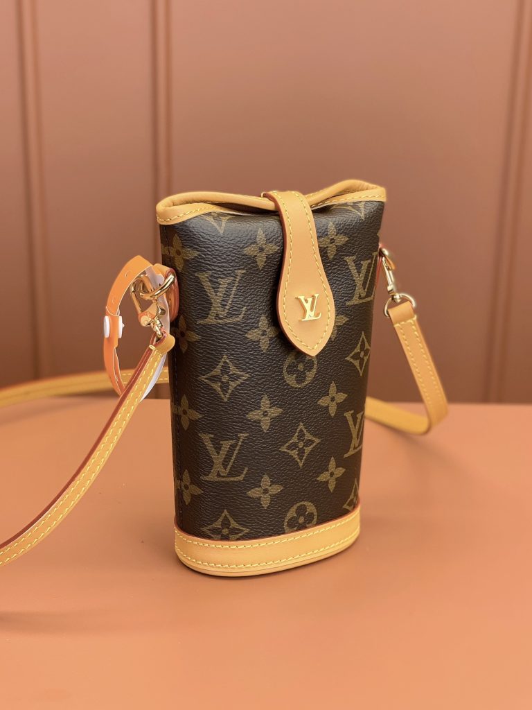 Louis Vuitton FOLD ME Clutch