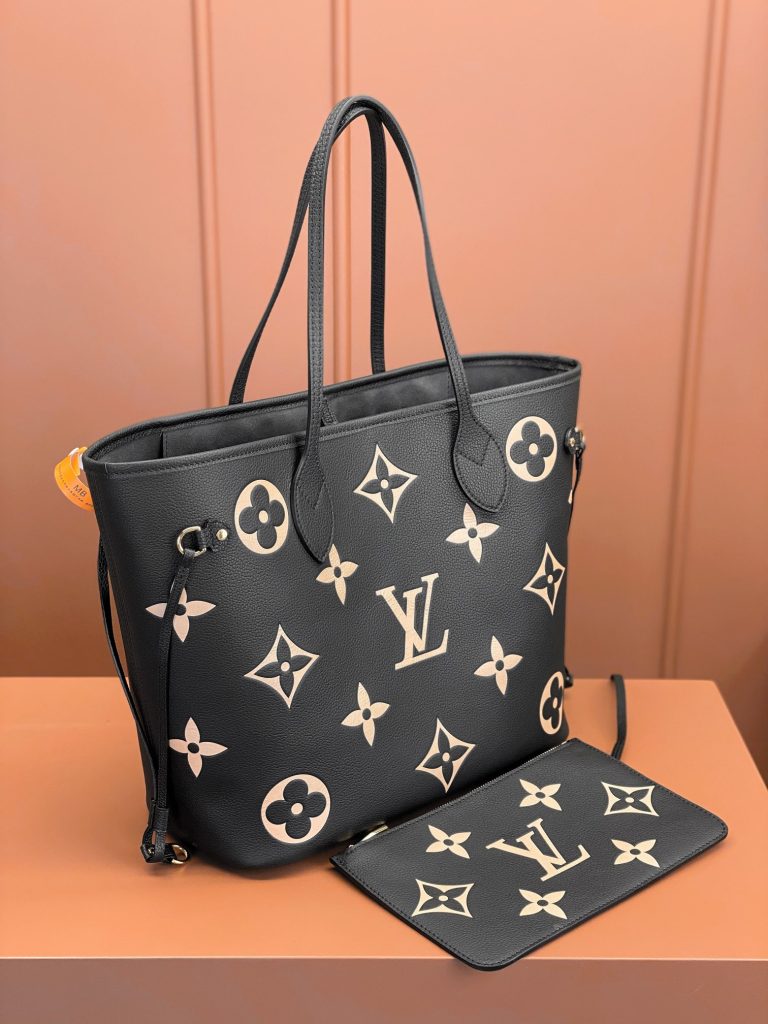 Louis Vuitton NEVERFULL MM (Medium) Tote Bag M58907