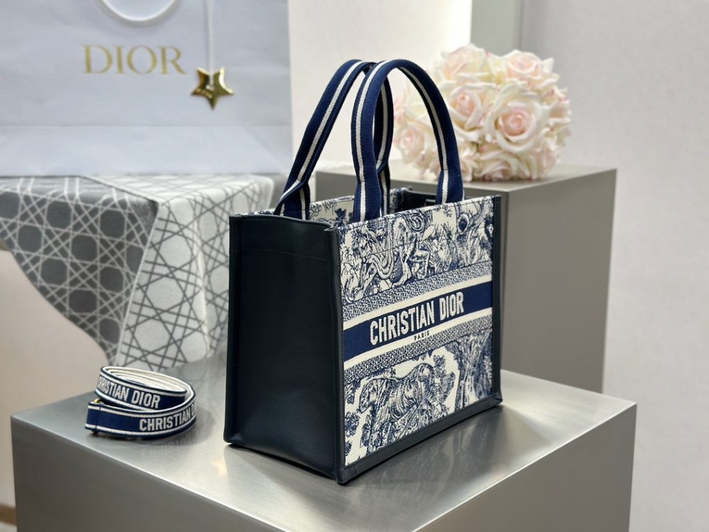 Dior Book Tote Blue and White Tiger New Style