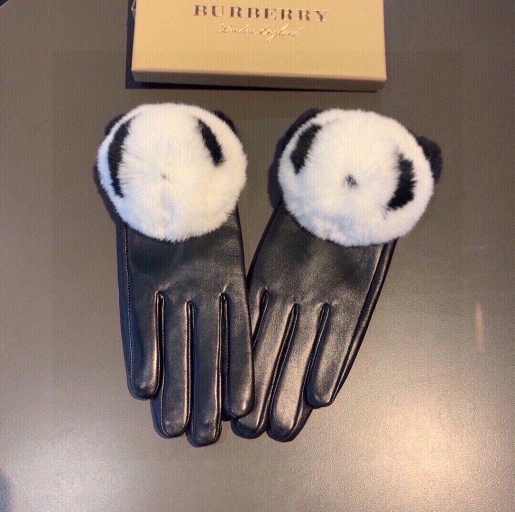 Burberry Touchscreen Gloves