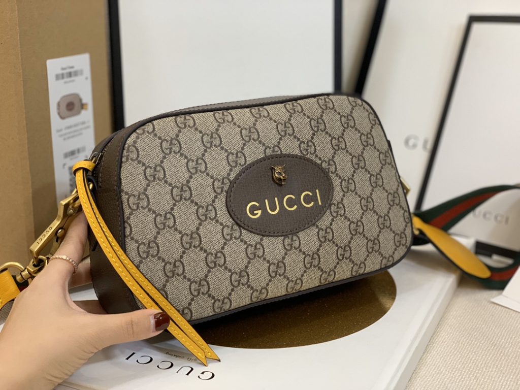 Gucci Neo Vintage Tiger Head Camera Bag