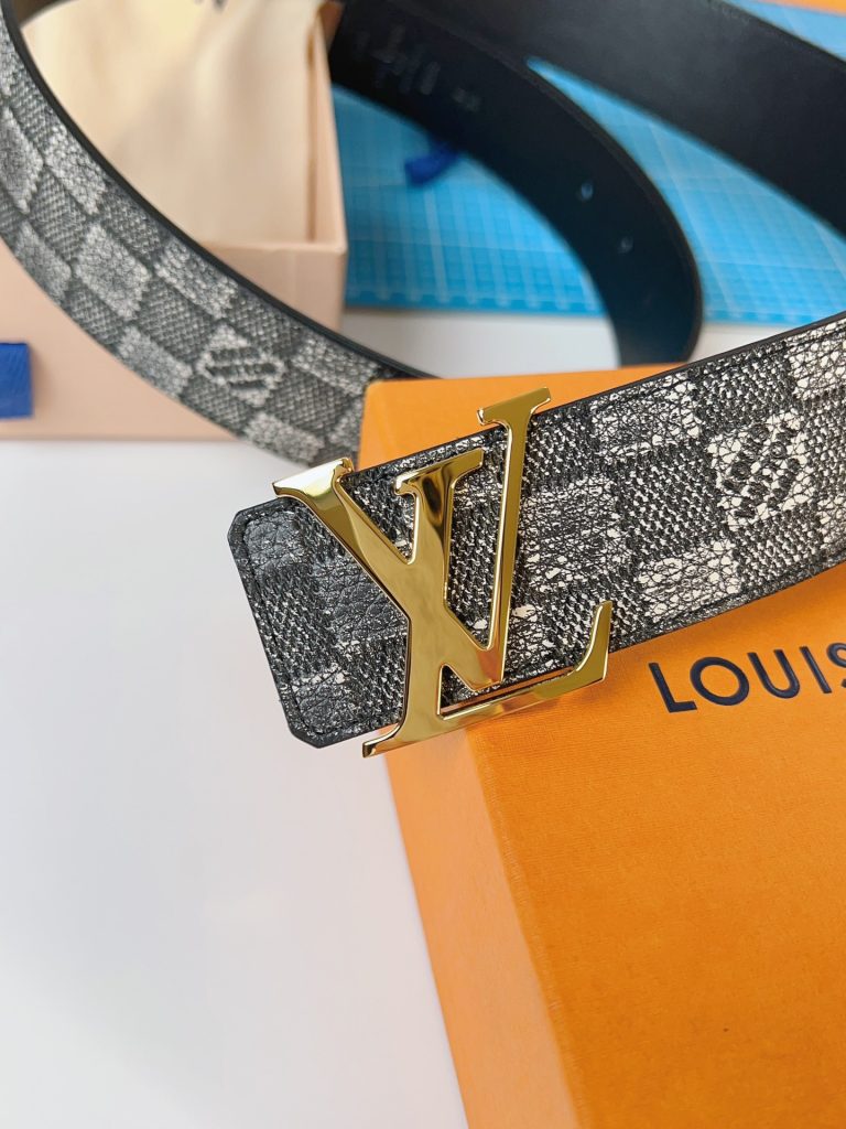 Louis Vuitton Checkerboard Belt with Gold Buckle