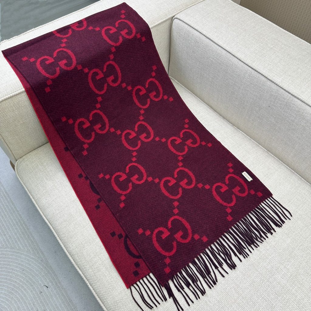 Gucci Jacquard Shawl Scarf