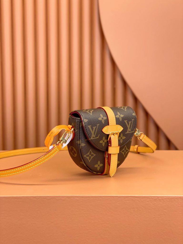 Louis Vuitton MICRO CHANTILLY Handbag