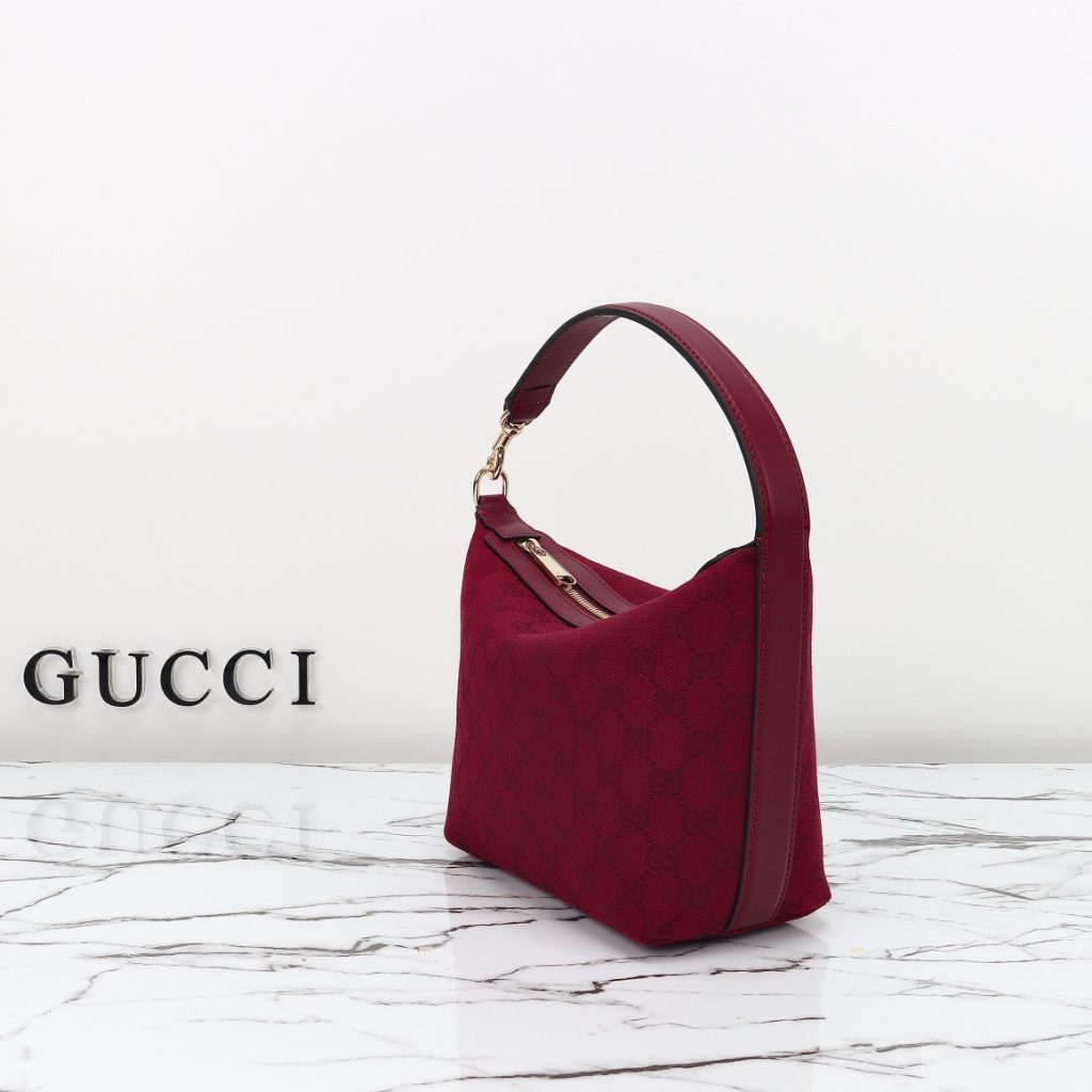 Gucci GG Super Mini Shoulder Bag Red