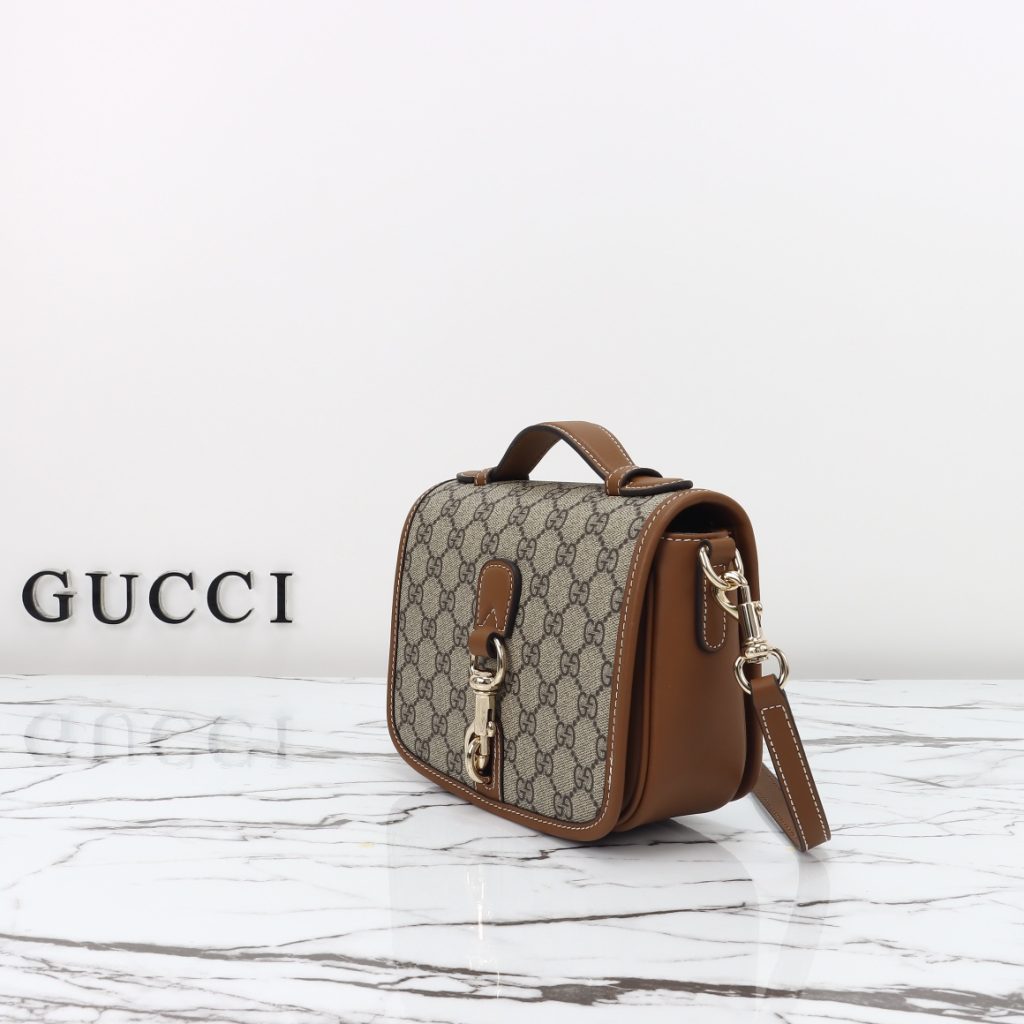 Gucci Mini borsa a spalla GG Emblem in tessuto beige e marrone