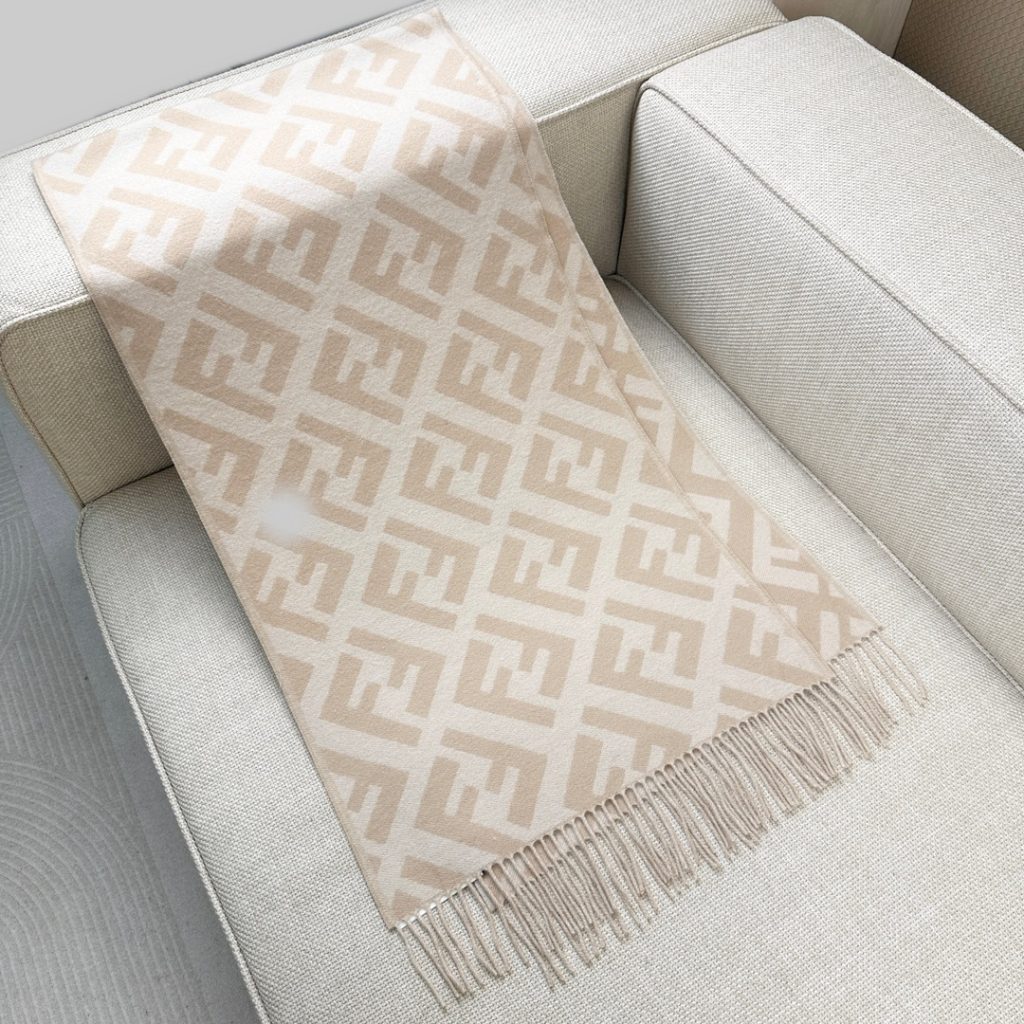 FENDI Classic Best-Selling Scarf-Milk tea color