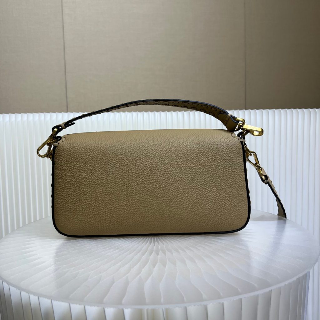 Fendi Baguette Bag in Beige