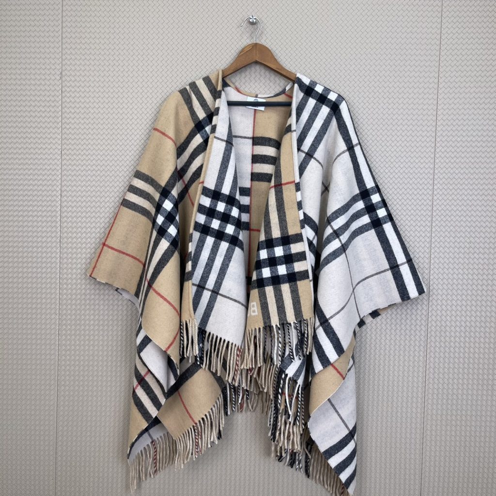 Burberry Check Contrast Cape