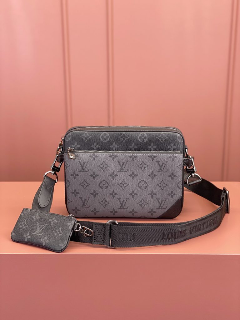 Louis Vuitton TRIO Messenger Bag