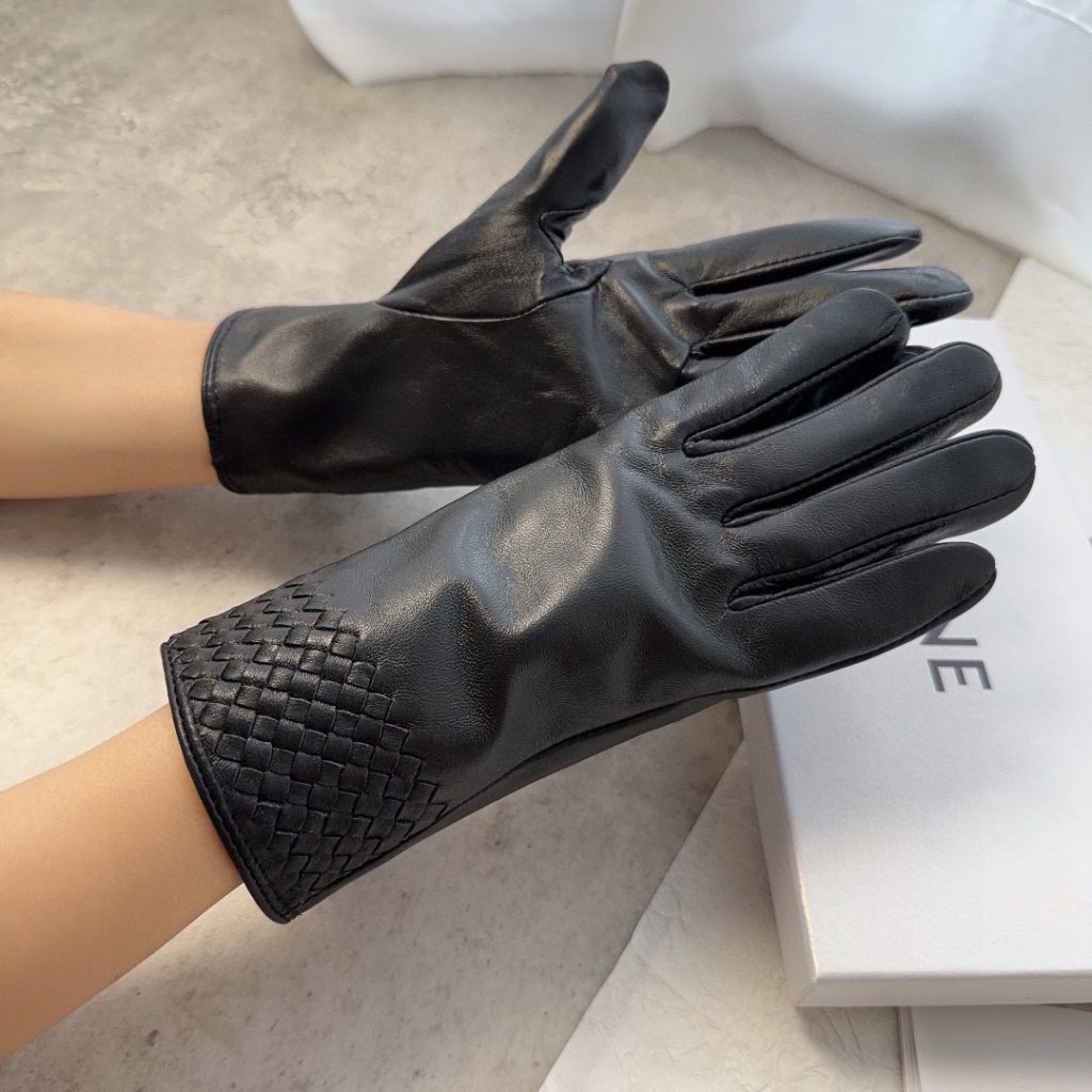 Bvlgari New Collection High-End Lambskin Gloves