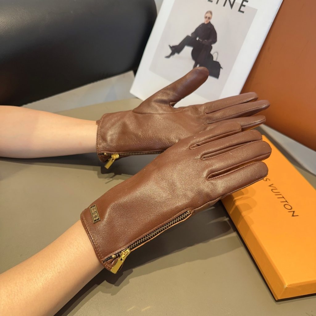 Louis Vuitton Women’s Lambskin Gloves-brown