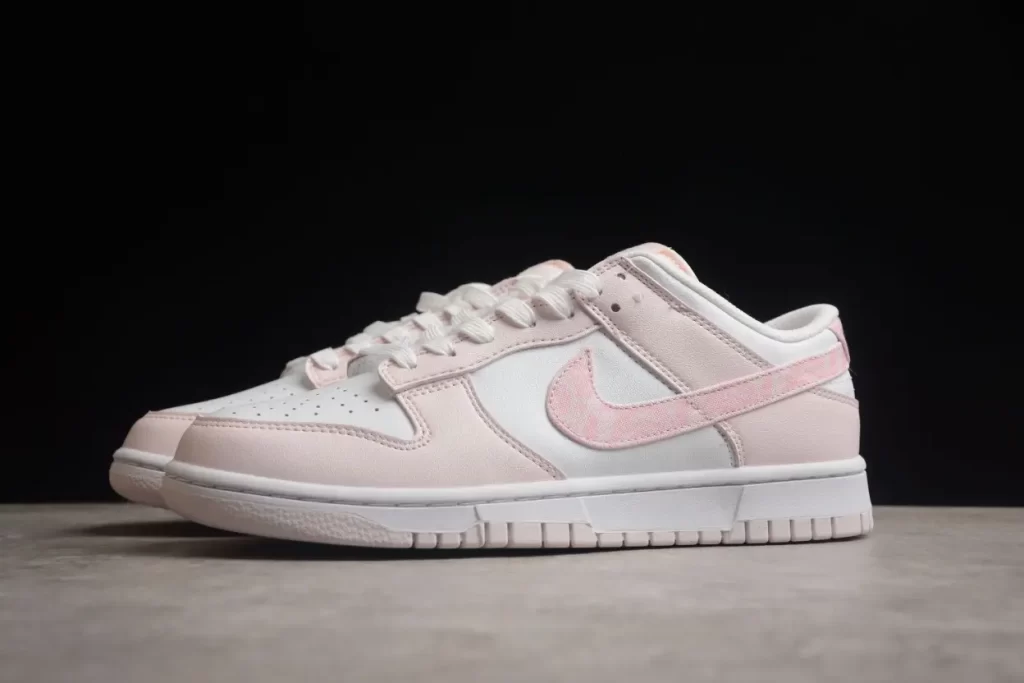 Nike SB Dunk Low Pink Paisley FD1449-100