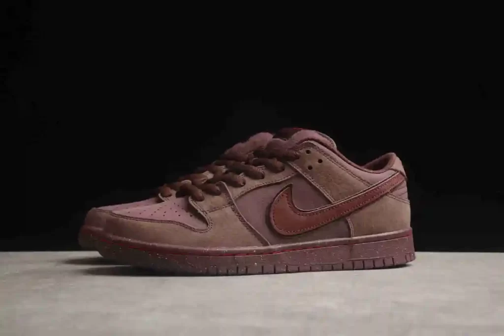 Nike Dunk Low Premium SB ‘City of Love Collection – Burgundy Crush’ FN0619‑600