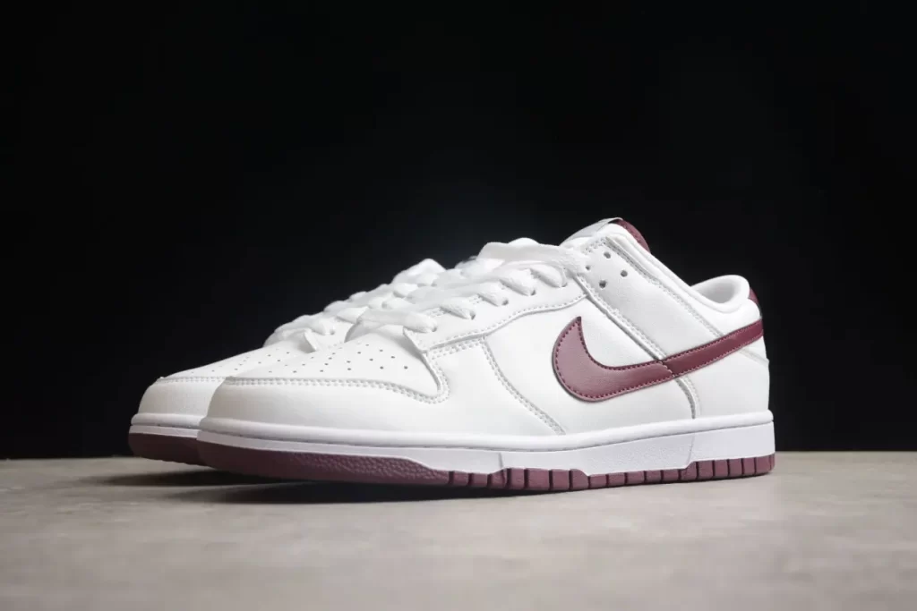 Nike SB Dunk Low Night Maroon DV0831-102